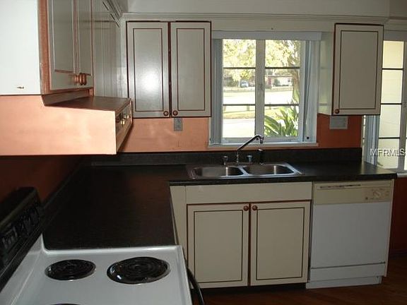 5th image of 11512 Braeside Pl