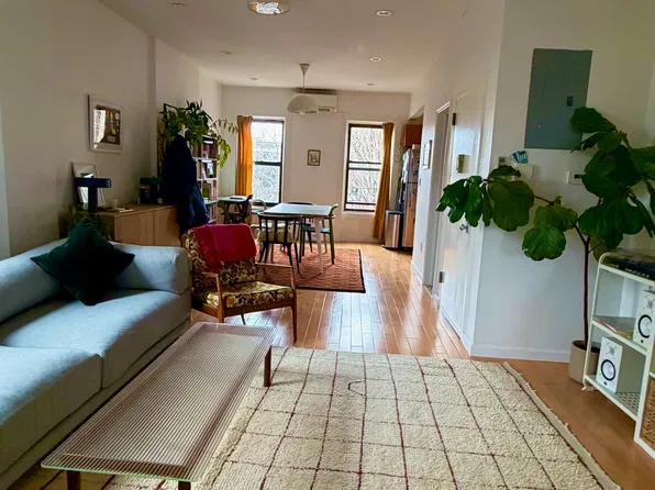 591 Willoughby Avenue image 1 of 8