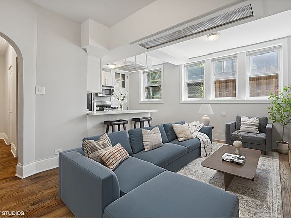 4th image of 6424 N Glenwood Ave APT 2G
