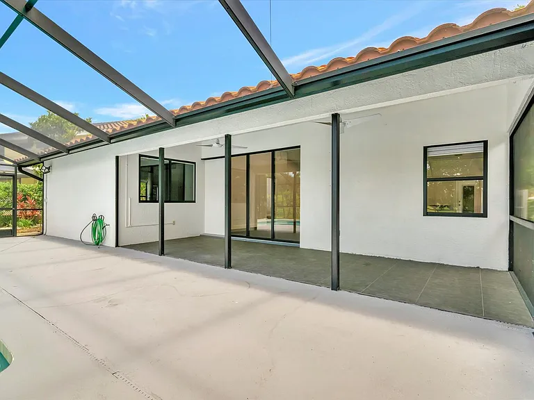 6044 Marella Dr — Photo 39