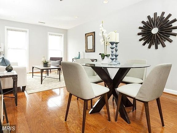 3rd image of 115 N Lee St APT 212