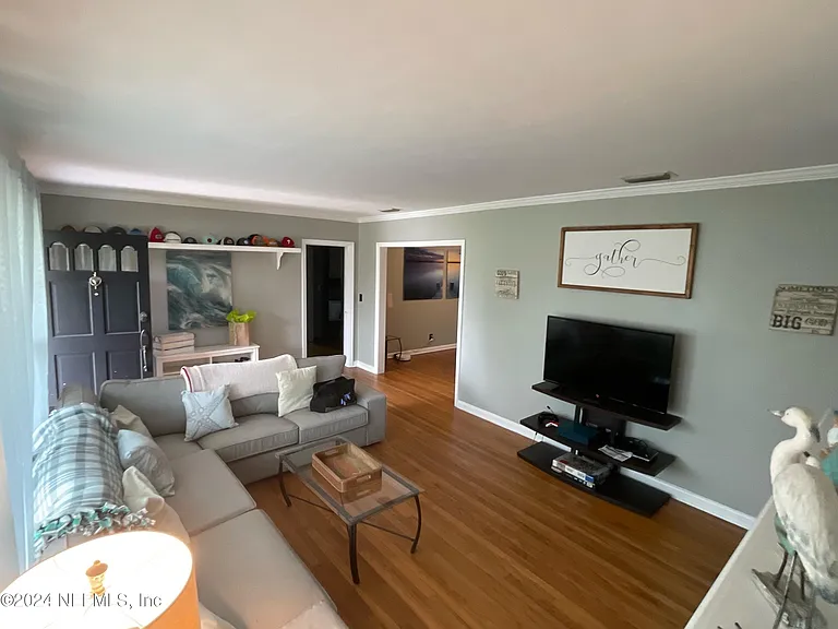 5054 Pirates Cove Rd — Photo 2