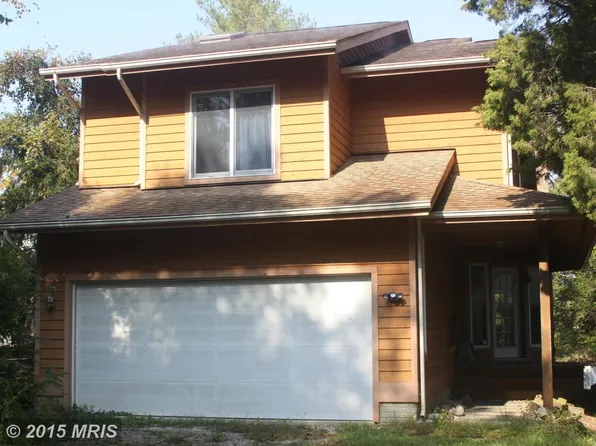 122 Riverside Rd, Edgewater, MD 21037
