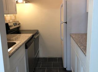 14 Stratton Ct, Galloway, NJ 08205