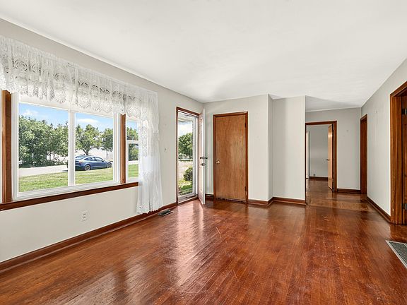 2nd image of 101 Herron Dr