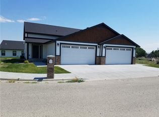 1015 Phil Cir, Laurel, MT 59044
