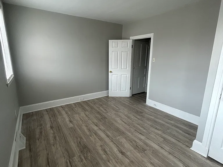Rear bedroom