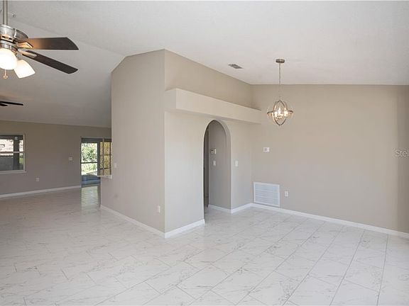 5th image of 3279 Fairhaven Ave