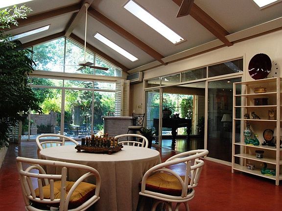 4th image of 4456 San Gabriel Dr
