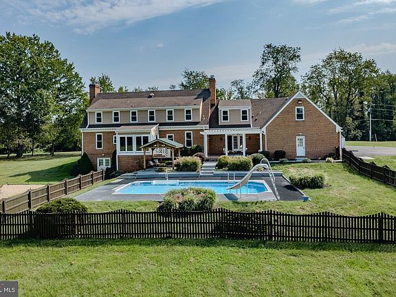 2nd image of 4308 High Ridge Rd