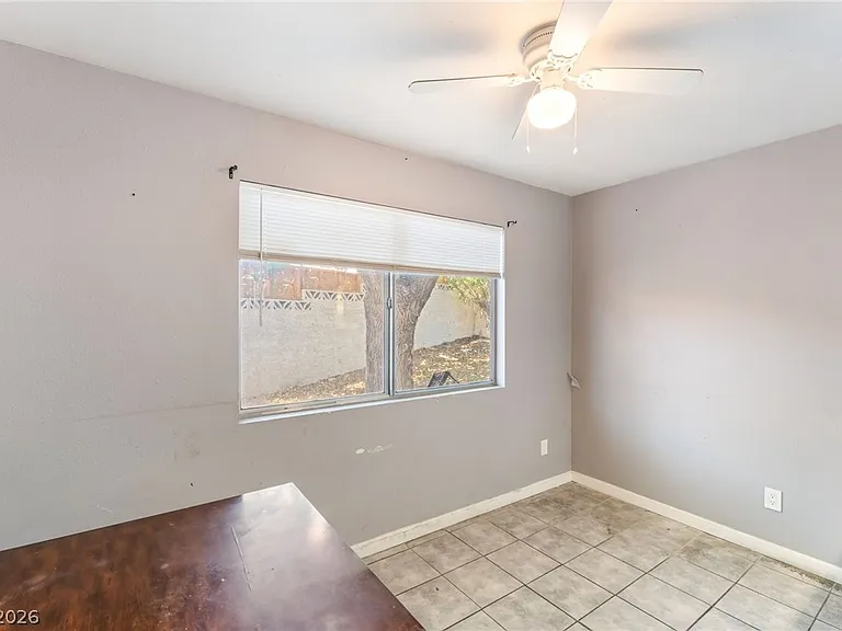 4268 Hampshire Cir — Photo 10