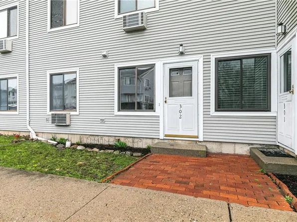 66 Girard Ave Unit 302, Newport, RI 02840