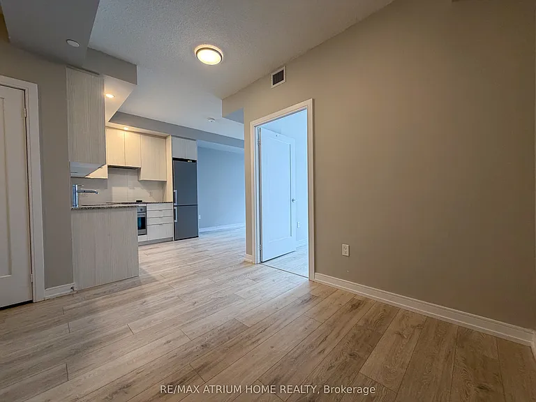 225 Village Green Sq #2705 — Photo 3