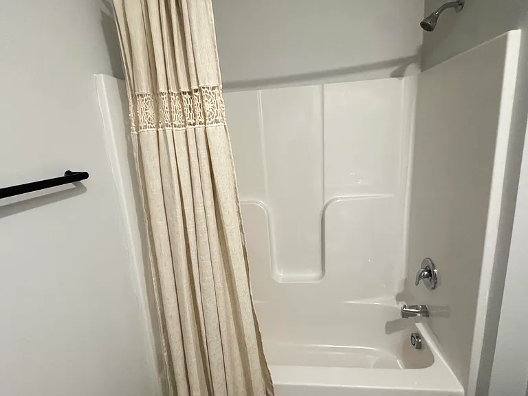114 Canonbury Dr — Photo 29
