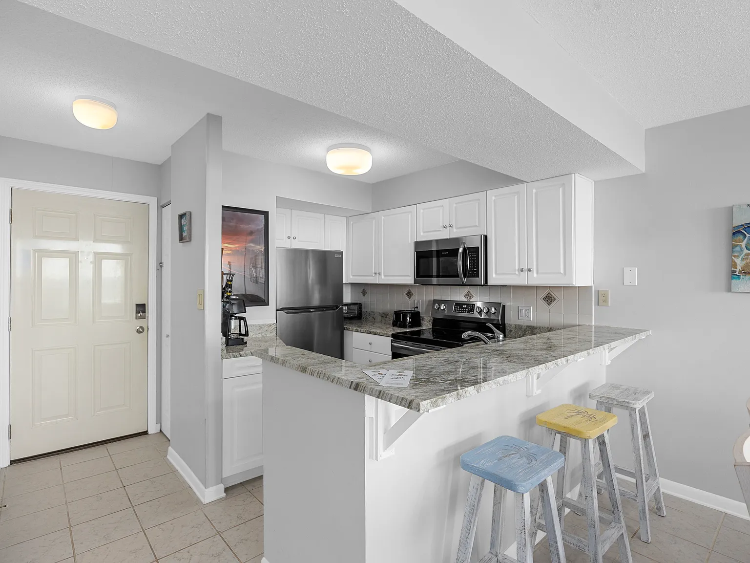 2 bed, 768 sqft, $1,800 — Photo 4