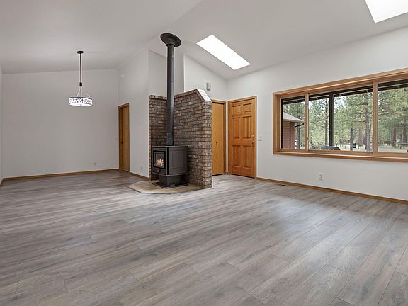 5th image of 68978 Graham Ct
