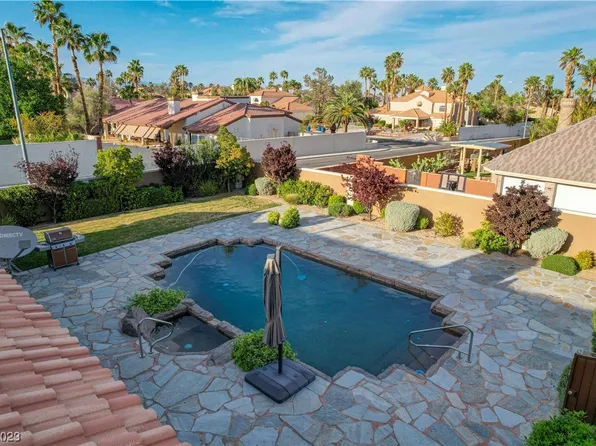 2200 Diamond Bar Dr, Las Vegas, NV 89117