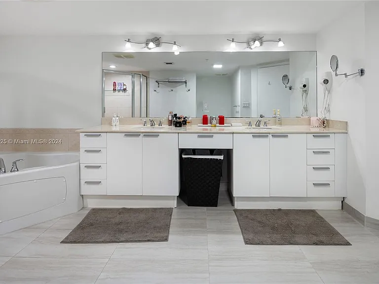 16699 Collins Ave #1604 — Photo 5