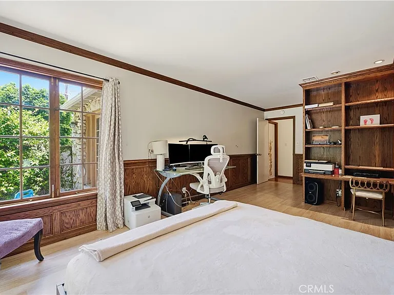 18000 Karen Dr — Photo 42