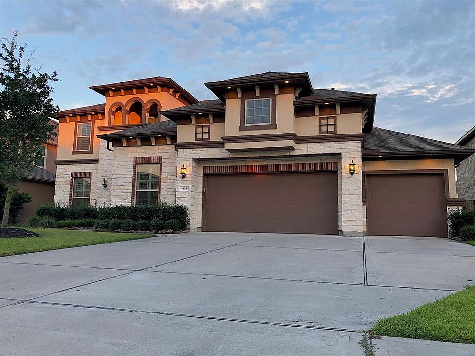 1st image of 4818 Isla Canela Ln
