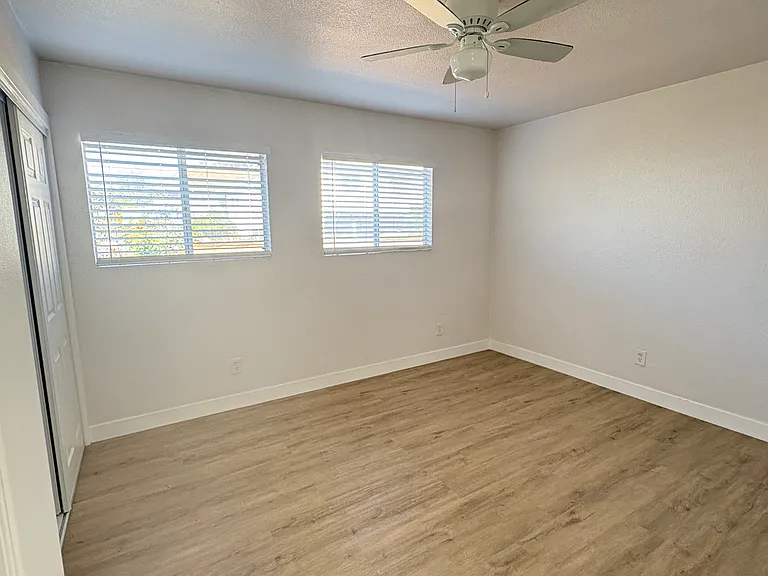 2773 Logan Ave #B — Photo 6
