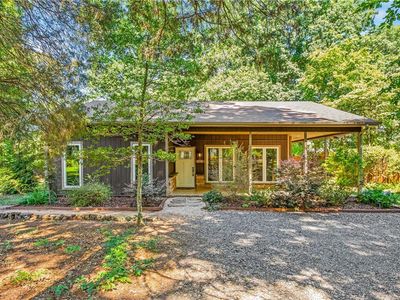 634 Eisenhower St, Yadkinville, NC, 27055