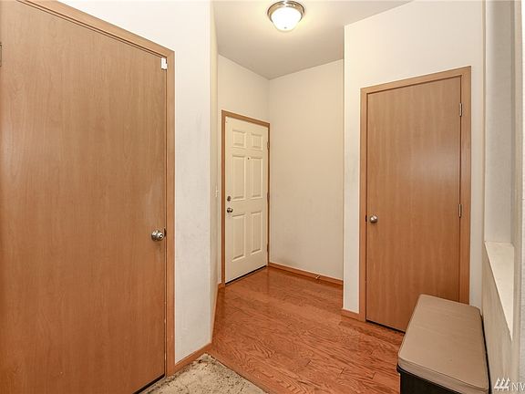5th image of 1413 51st Pl NE #2103