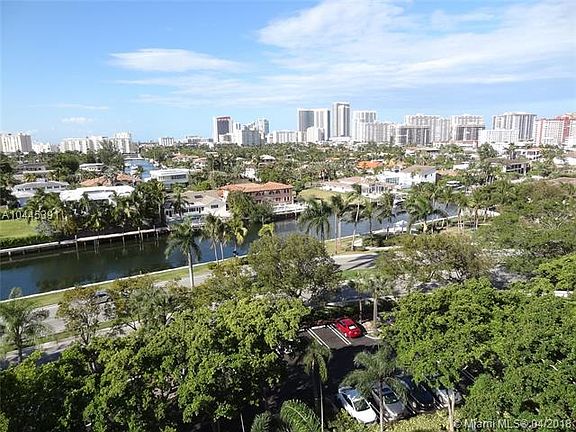2BED/2BATH AT HARBORSIDE UNIT 802 AT AVENTURA OFFERED AT $359,000