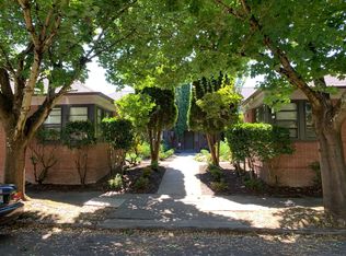 2300 NE Halsey St #2, Portland, OR 97232