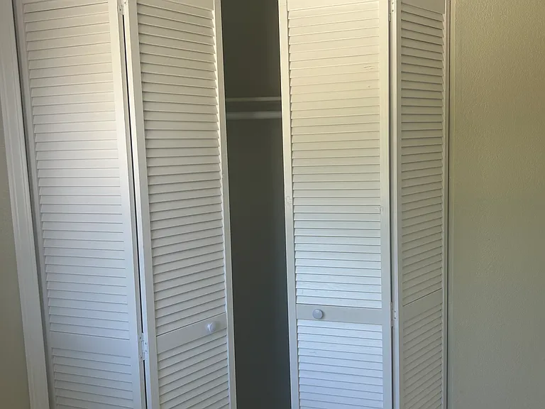 7262 Montgomery Dr — Photo 9