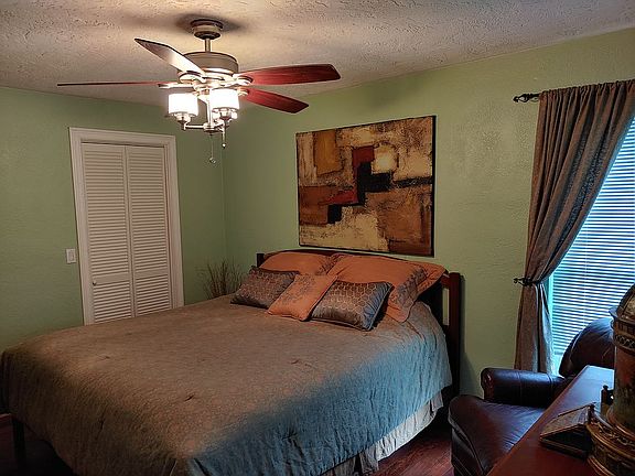 4th image of 1488 73rd Cir NE