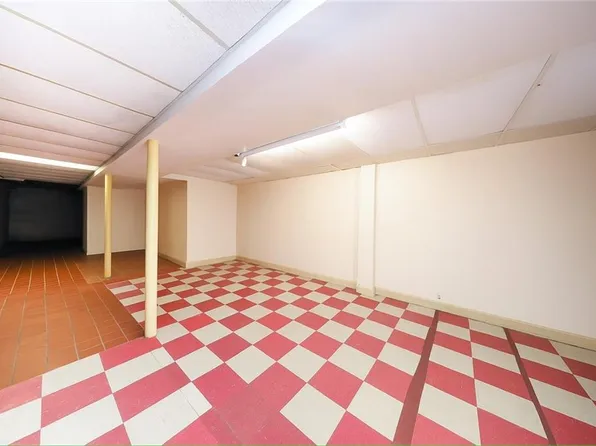 3903 Seventh Avenue image 14 of 29