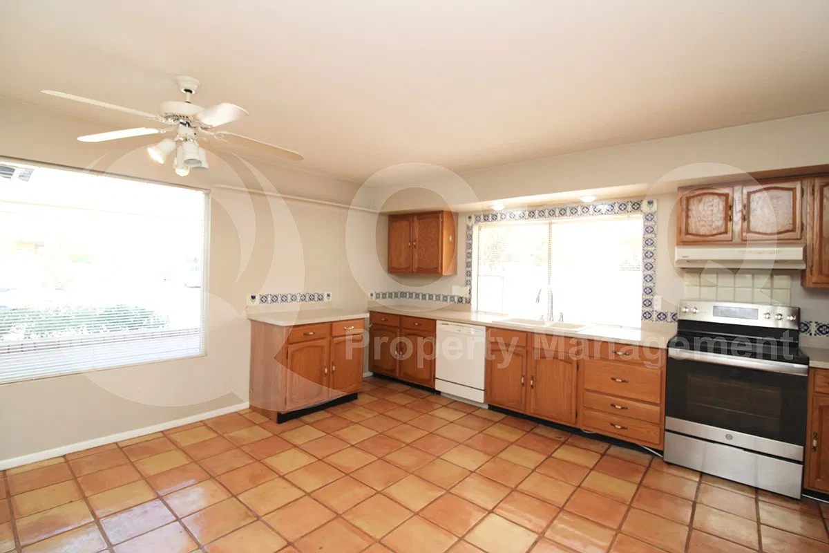 2 bed, 2.0 bath, 1473 sqft, $2,295 — Photo 3