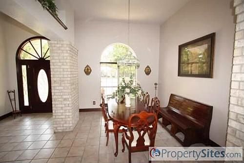 3rd image of 6898 Tallow Dr