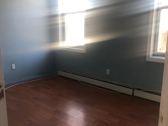 4th image of 59 Cassidy Pl #1