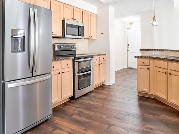 4th image of 275 Murcia Dr #313
