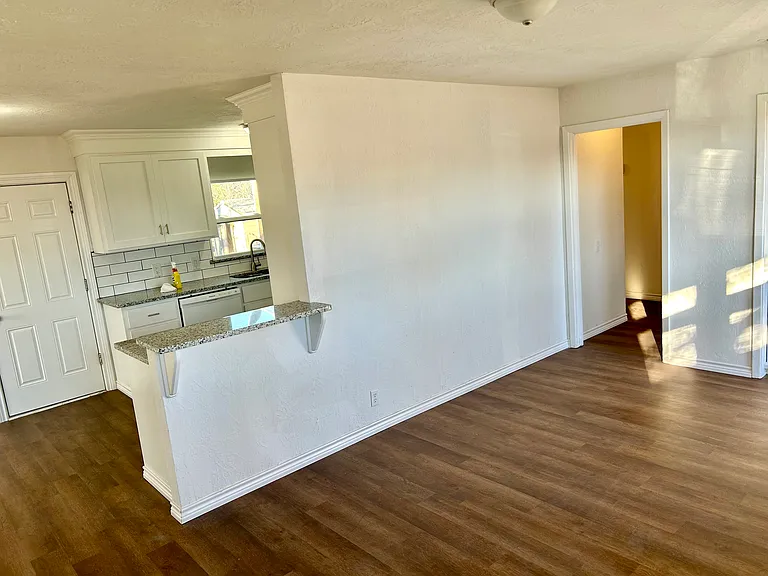 1018 Bowman Dr — Photo 8