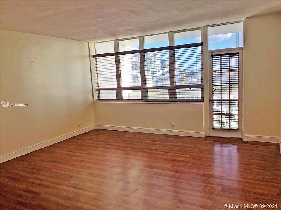 1st image of 2121 N Bayshore Dr APT 903