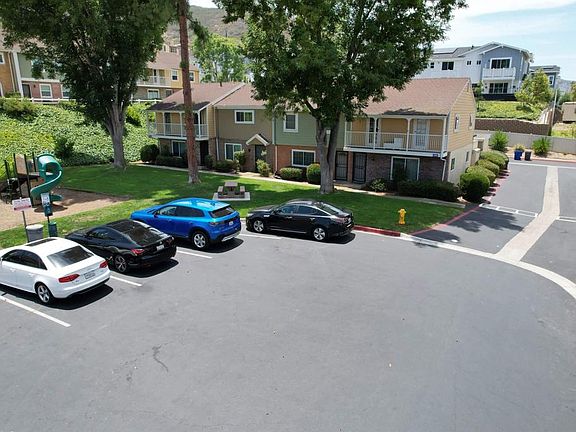 4th image of 7887 Rancho Fanita Dr APT B