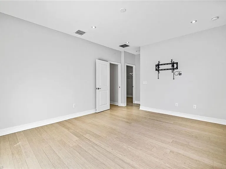 7841 Bristol Cir #1 — Photo 19