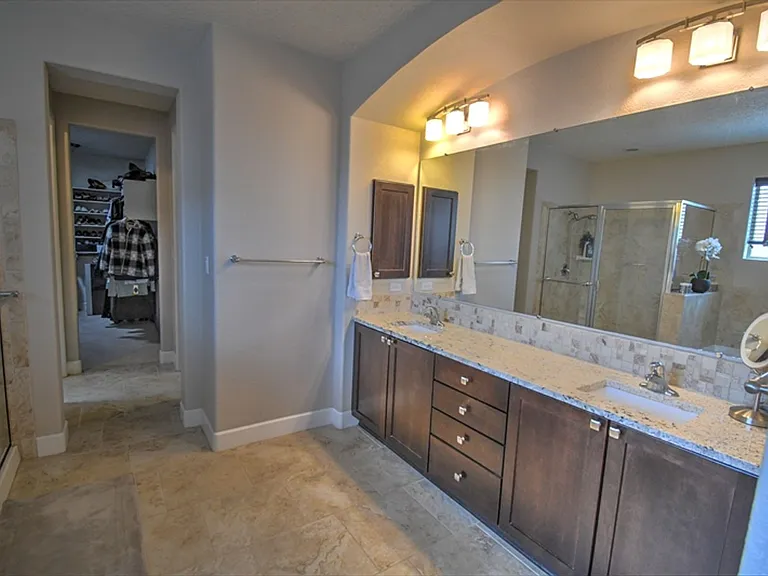2815 Abeto Ln SE — Photo 8