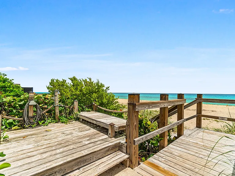 5615 N Ocean Blvd #10 — Photo 34
