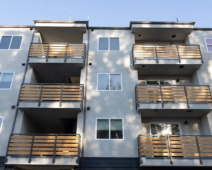 40rty on Colony — Photo 22