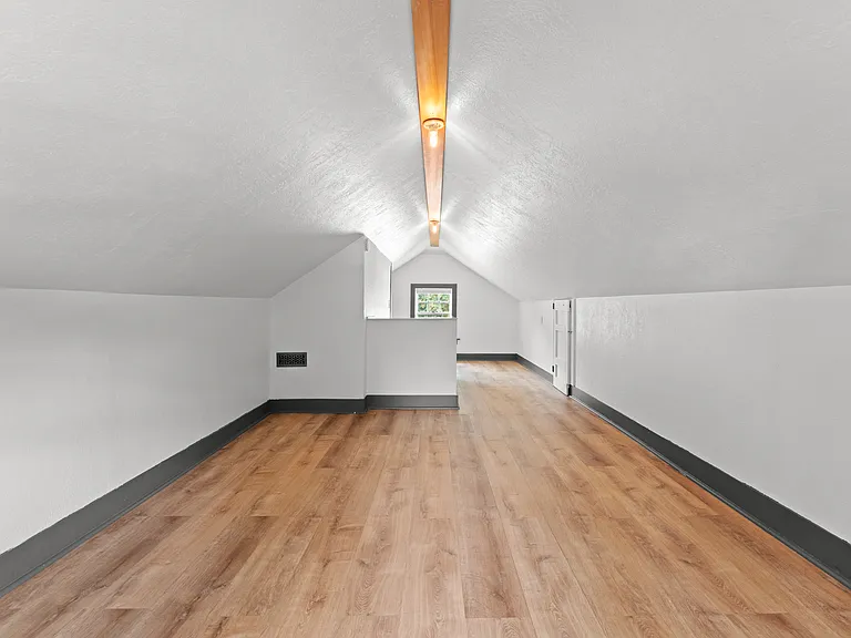4230 SE Francis St — Photo 11