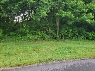 7032 Kemary Ave SW, Navarre, OH 44662