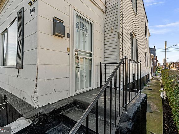 2nd image of 1542 Appleton St