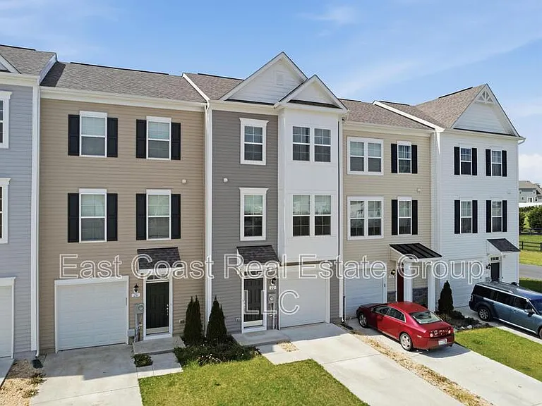 22 Kirby Ct — Photo 3