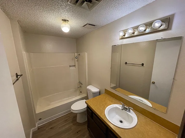 4180 Bristol Ct #G — Photo 9