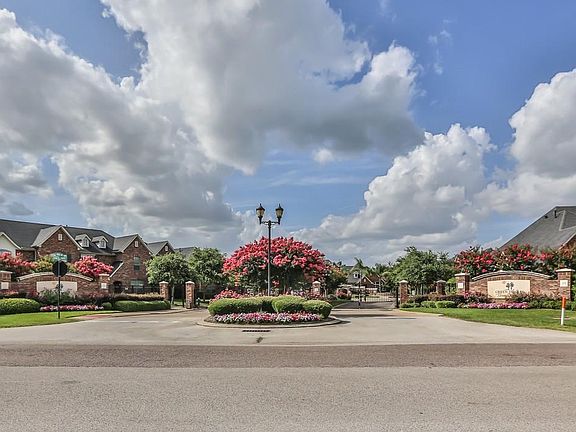 3rd image of 17919 Skyline Arbor Ter