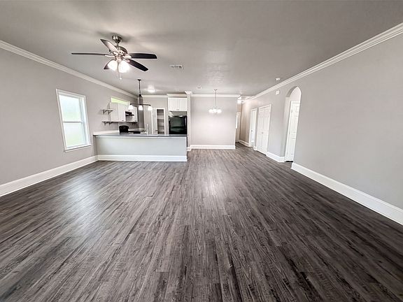3rd image of 101 Griffin St